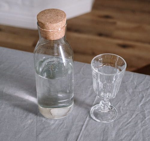 bottiglia acqua vetro