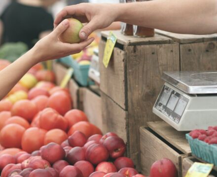 Il mito sfatato: L’alimentazione vegana è davvero più costosa?