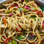 piatto di noodles vegan